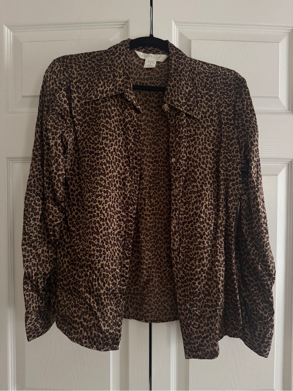 Vintage Express leopard print silk blouse